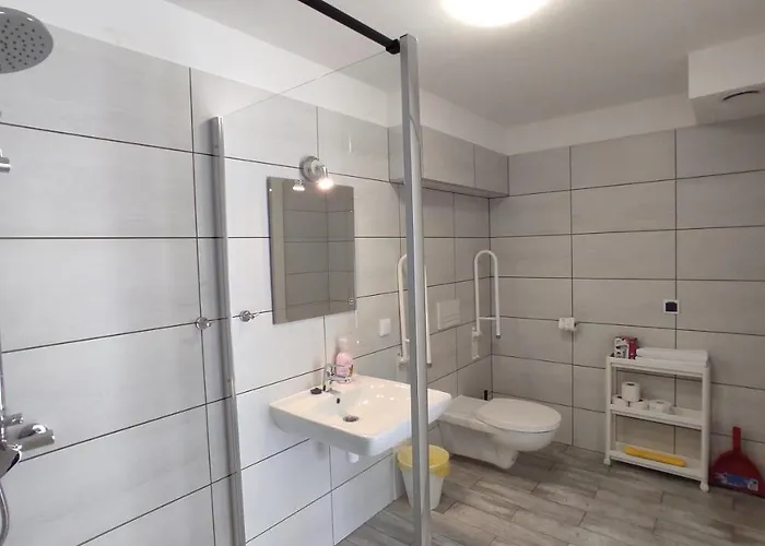 منزل للإقامة Dobranocka شكلارسكا بوريبا