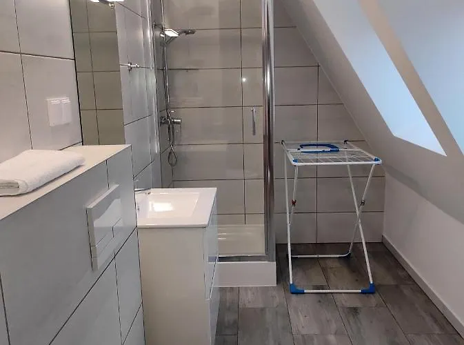 منزل للإقامة Dobranocka شكلارسكا بوريبا