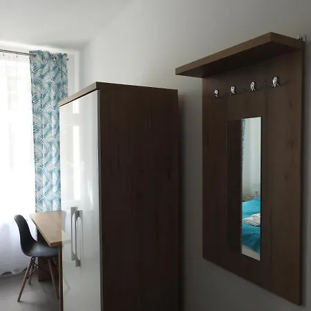 ホームステイ Dobranocka シクラルスカ・ポレンバ