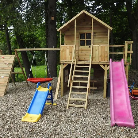 ホームステイ Dobranocka