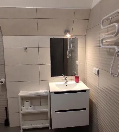 ホームステイ Dobranocka